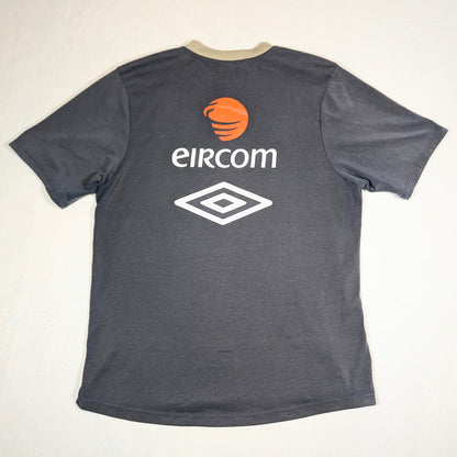 Republic of Ireland Player Issue Umbro Football T-Shirt 2010 (L) [Fair]