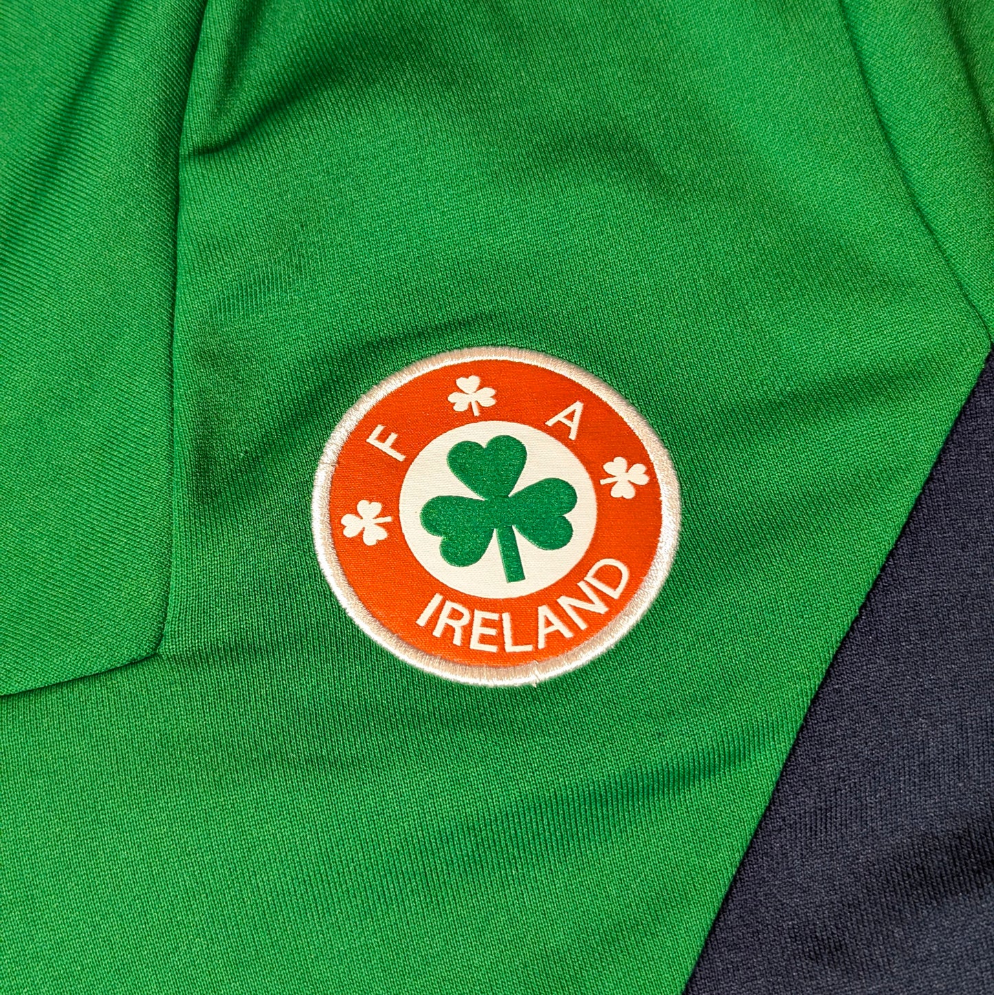 Republic of Ireland Umbro Football Sweatshirt 2021 (S) [Very Good]