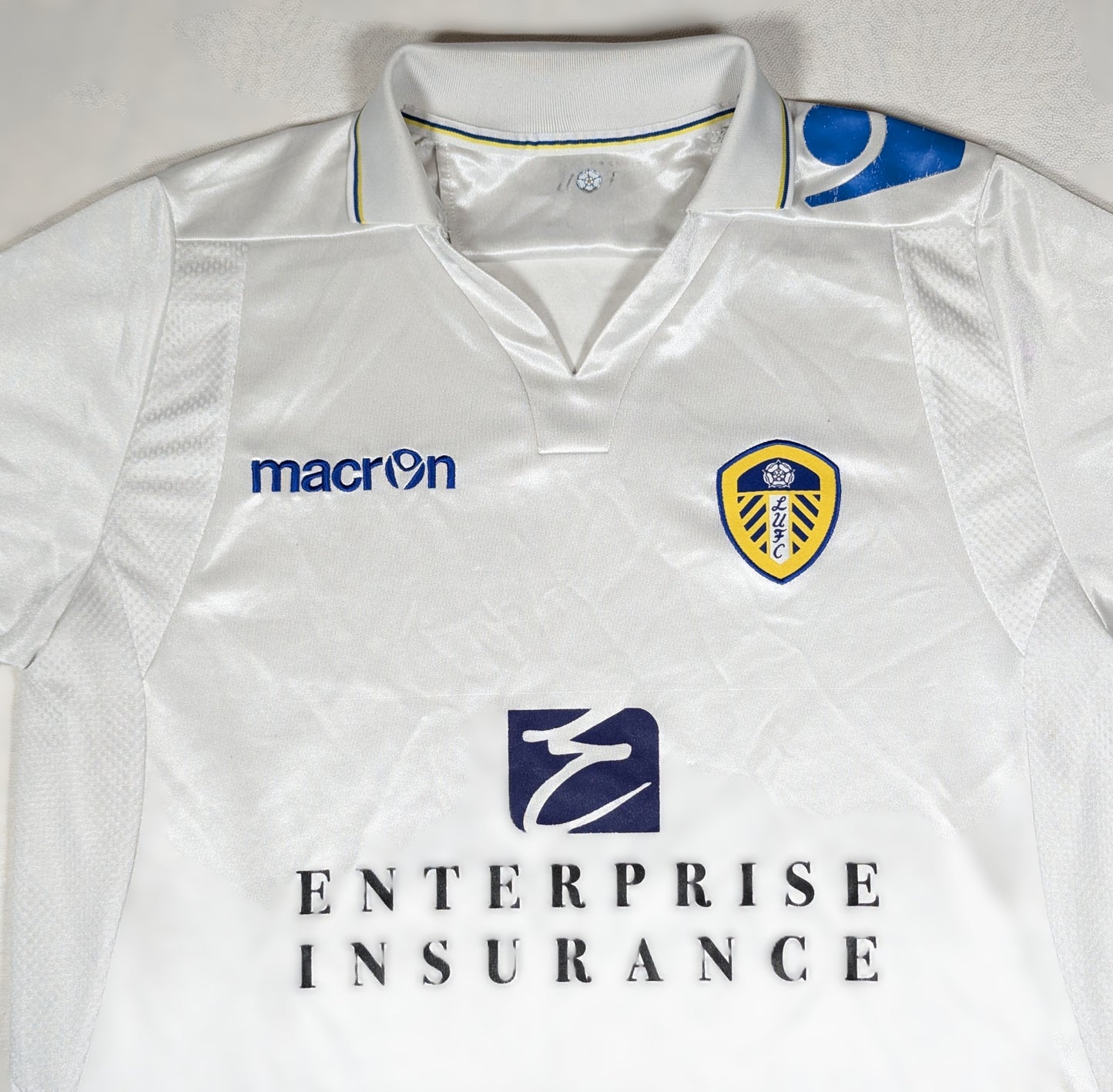 Leeds Macron Football Jersey 2011 (M) [Average]