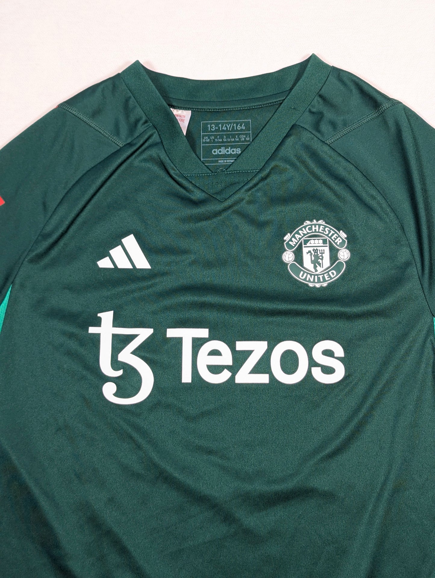 Manchester United adidas Football Jersey 2023 (13-14 Years) [Very Good]