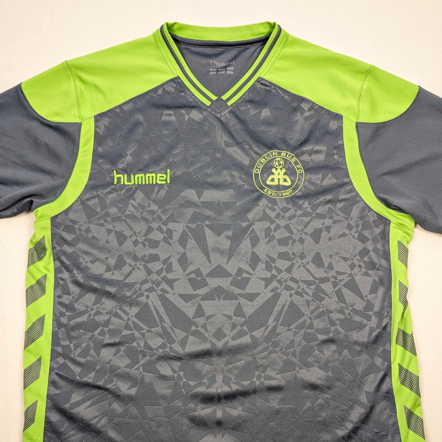 Dublin Bus FC Hummel Football Jersey 2016 (M) [Good]