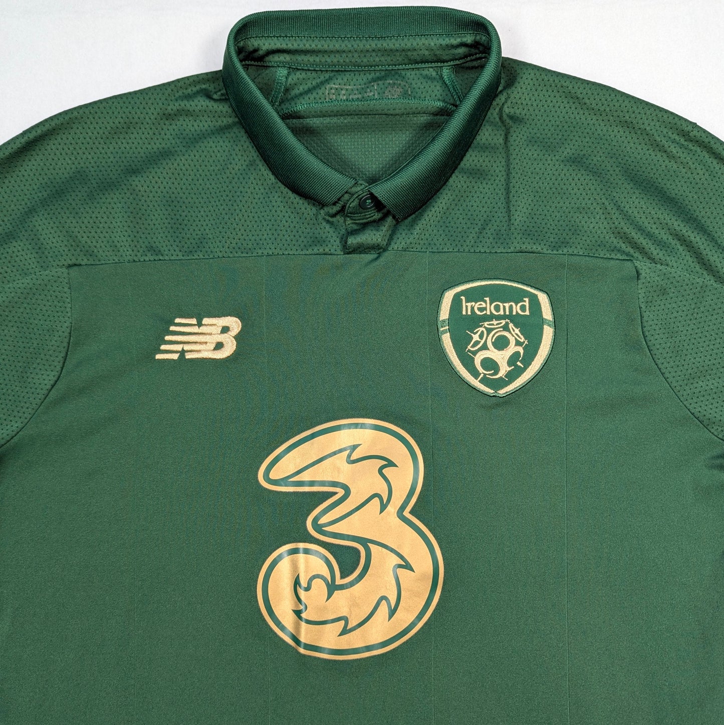 Republic of Ireland New Balance Football Jersey 2019 (M) [Very Good]