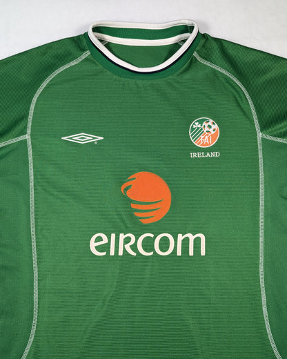 Republic of Ireland Umbro Football Jersey 2001 (L) [Very Good]