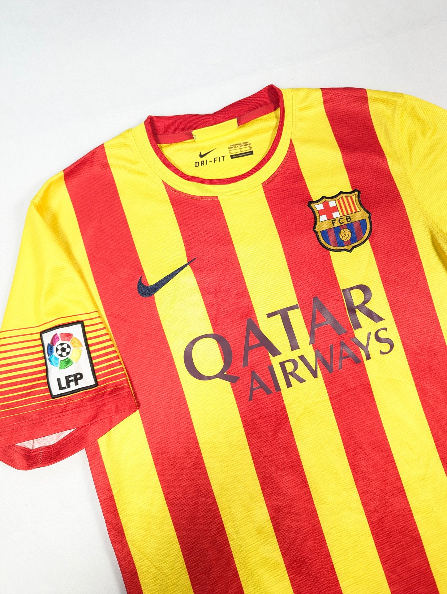 Barcelona Nike Football Jersey 2013 (S) [Good]