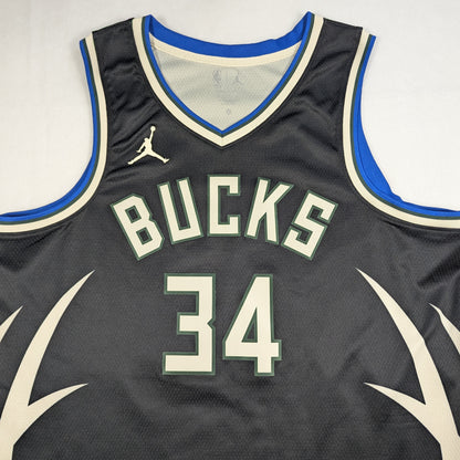 Milwaukee Bucks Nike Basketball Jersey 2022 Antetokounmpo #34 (XL) [Excellent]