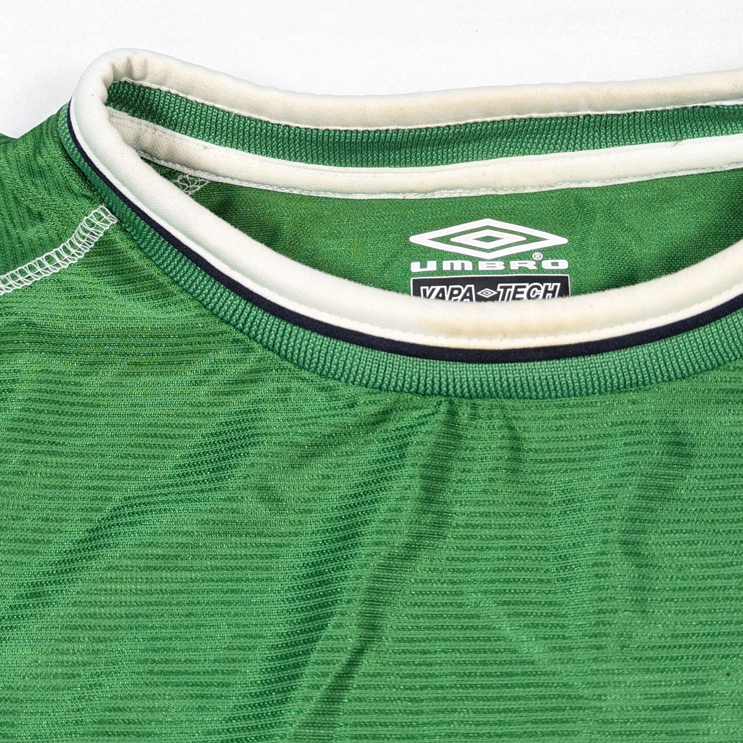 Republic of Ireland Umbro Football Jersey 2001 (XL) [Fair]