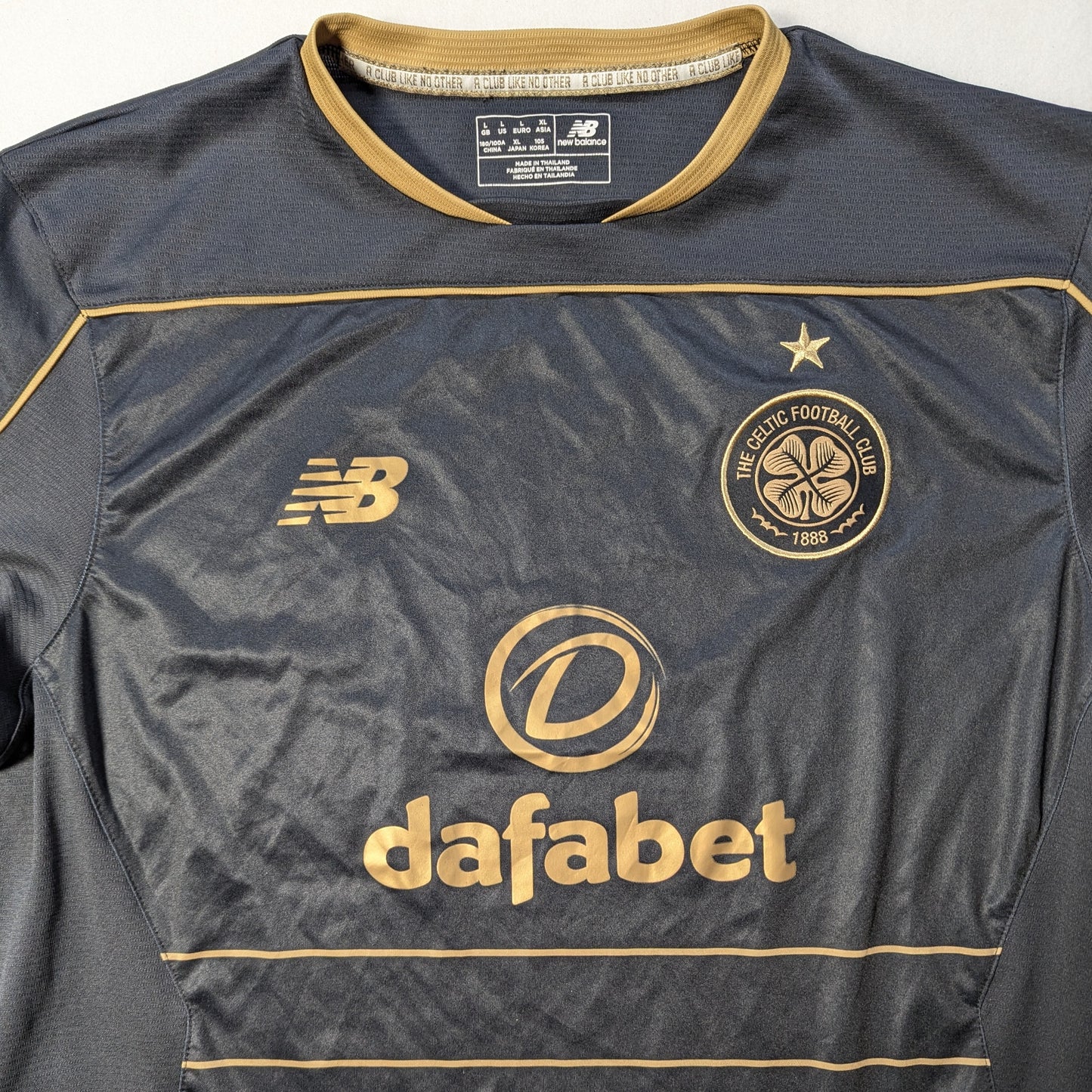 Celtic New Balance Football Jersey 2016 (L) [Very Good]