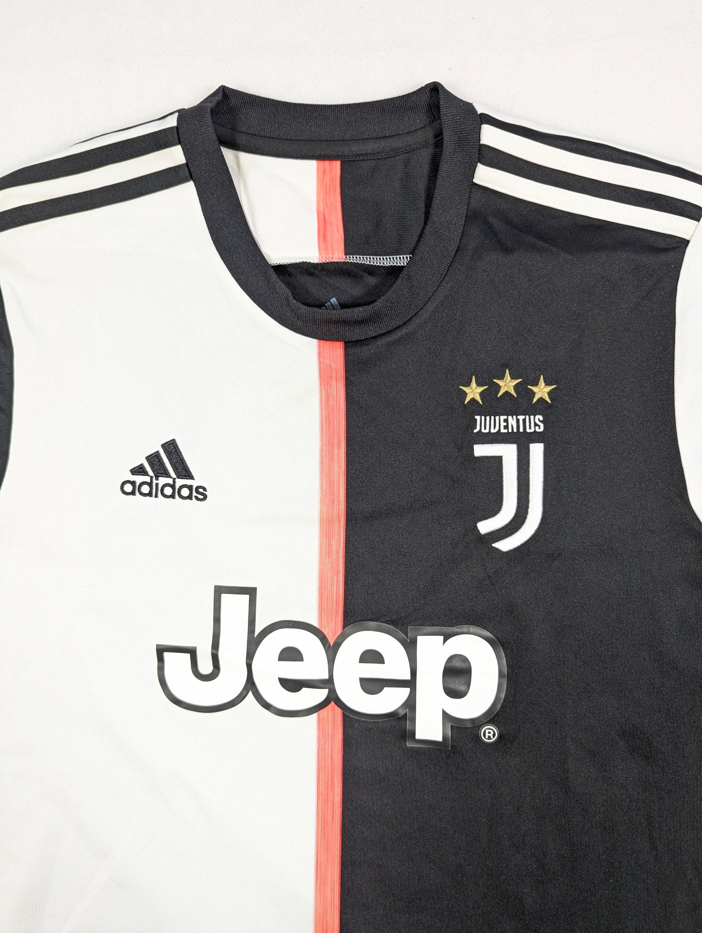 Juventus adidas Football Jersey 2019 (L) [Excellent]