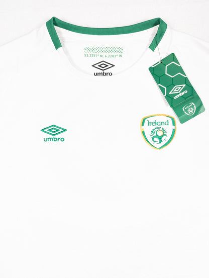 Republic of Ireland Umbro Football Jersey 2016 (Size 16) [New]