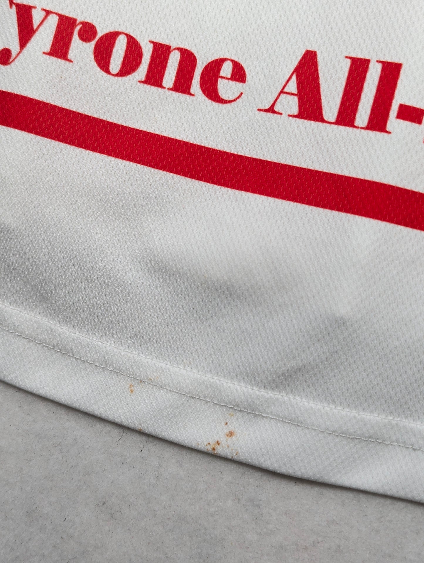 Tyrone O'Neills GAA Jersey 2004 (XL) [Average]