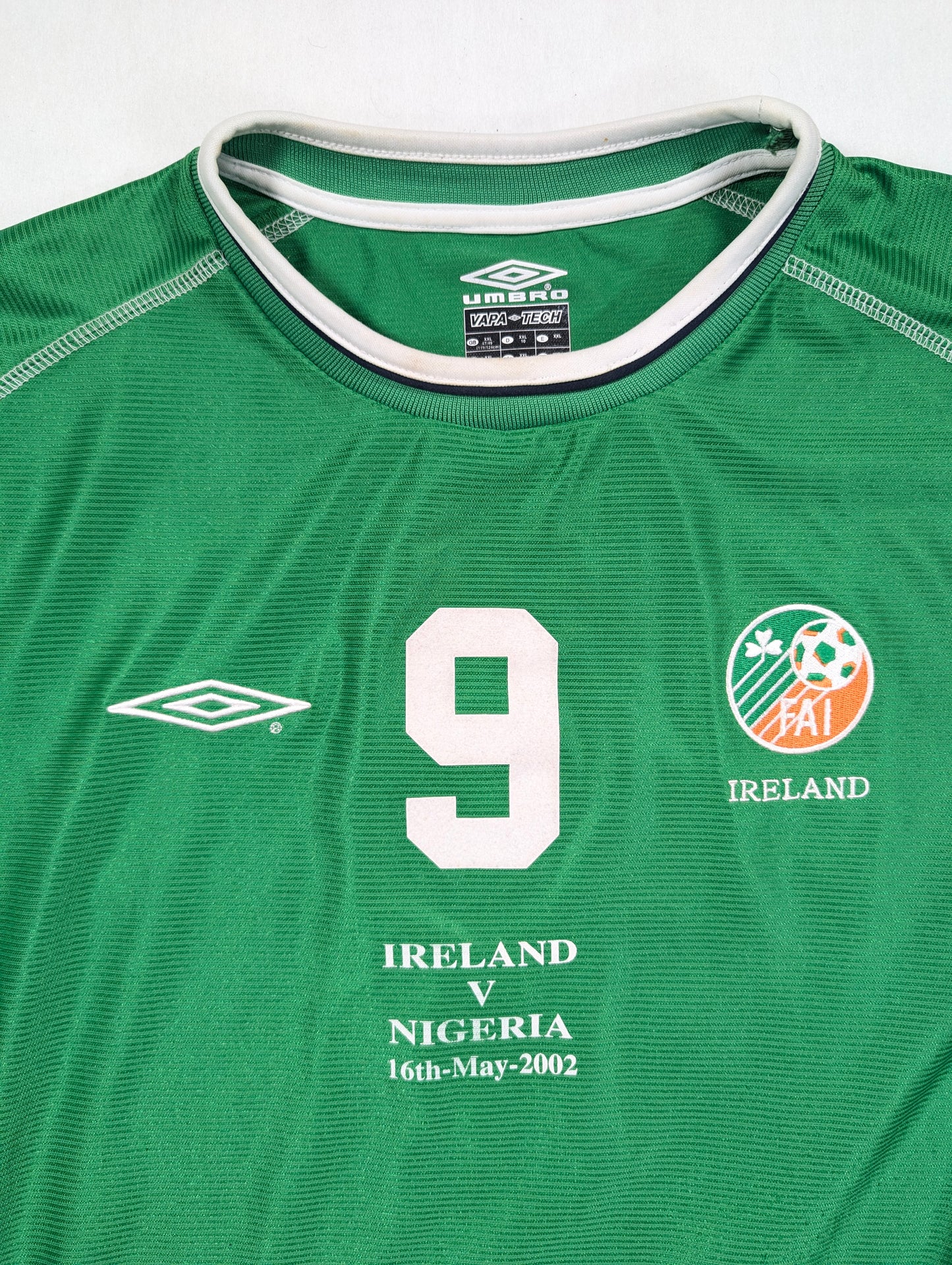 Republic of Ireland Player Issue Umbro Football Jersey 2002 #9 (2XL) [Good]