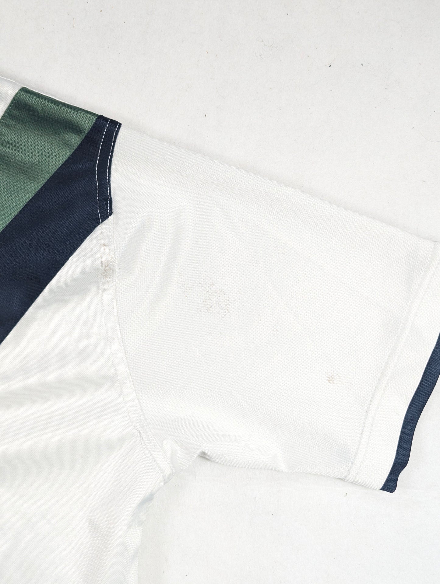 Republic of Ireland Umbro Football Jersey 2002 (M) [Fair]
