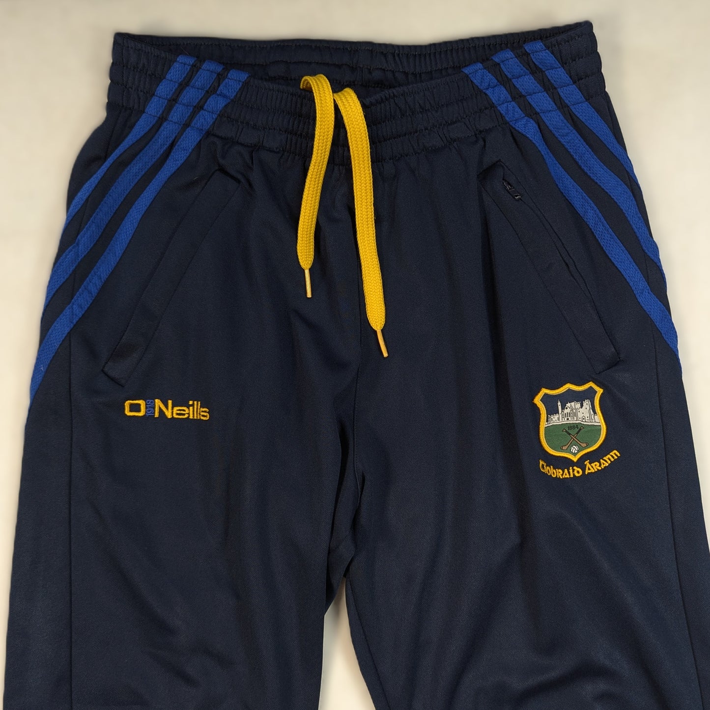 Tipperary O'Neills GAA Bottoms 2010s (M) [Very Good]