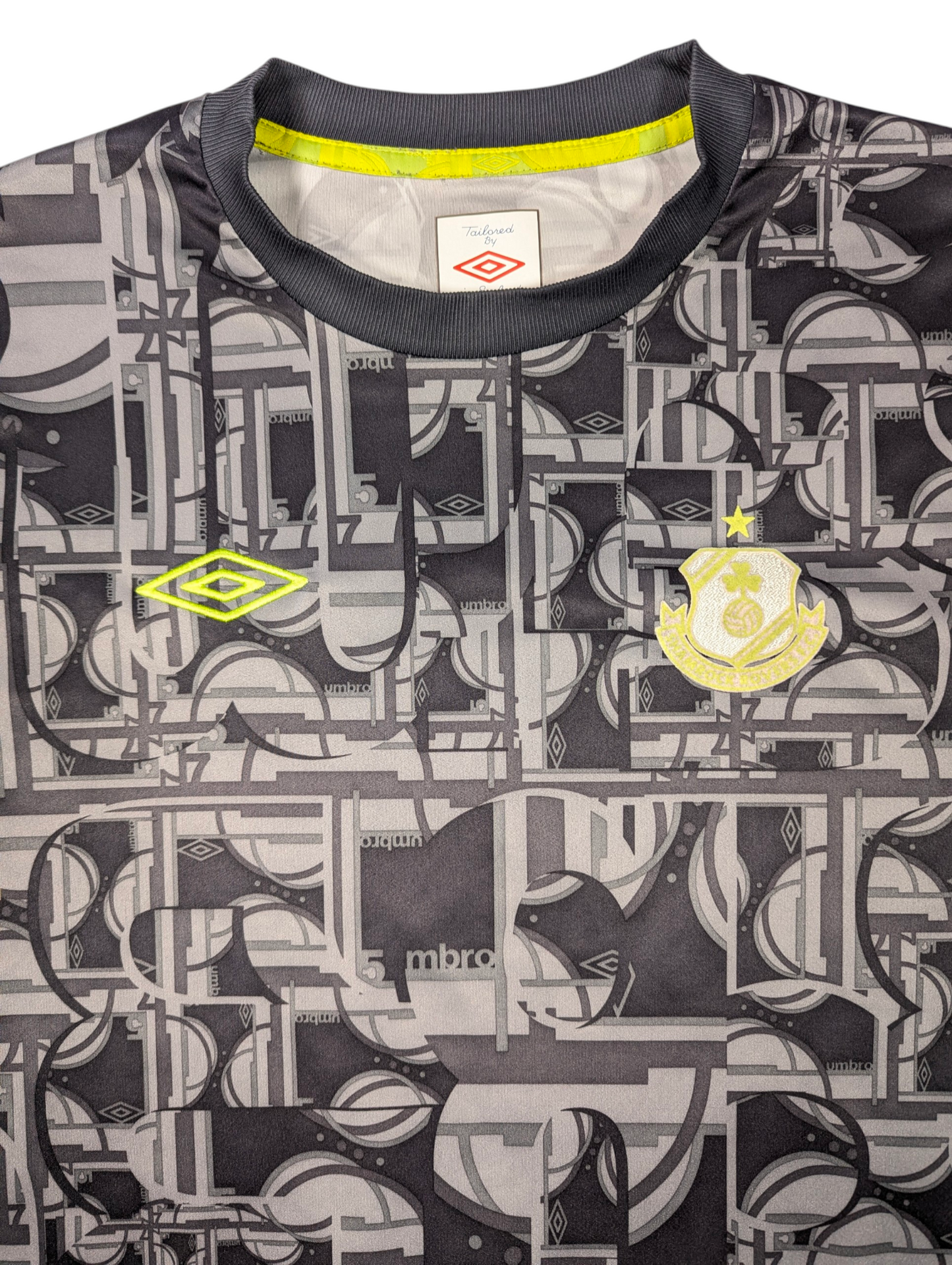 Shamrock Rovers Umbro Football Jersey 2013 (L) [Good]