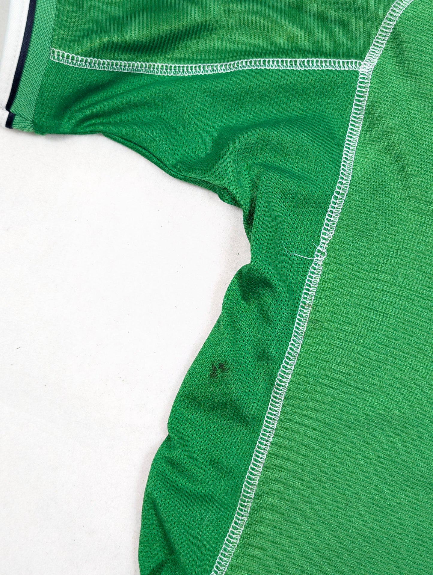 Republic of Ireland Umbro Home Football Jersey 2002 (12 Years) [Average]