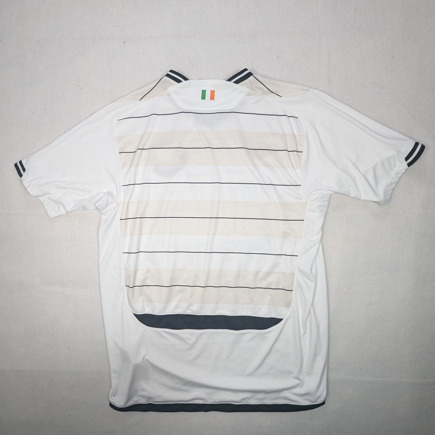 Dundalk FC Umbro Home Football Jersey 2011 (L) [Fair]