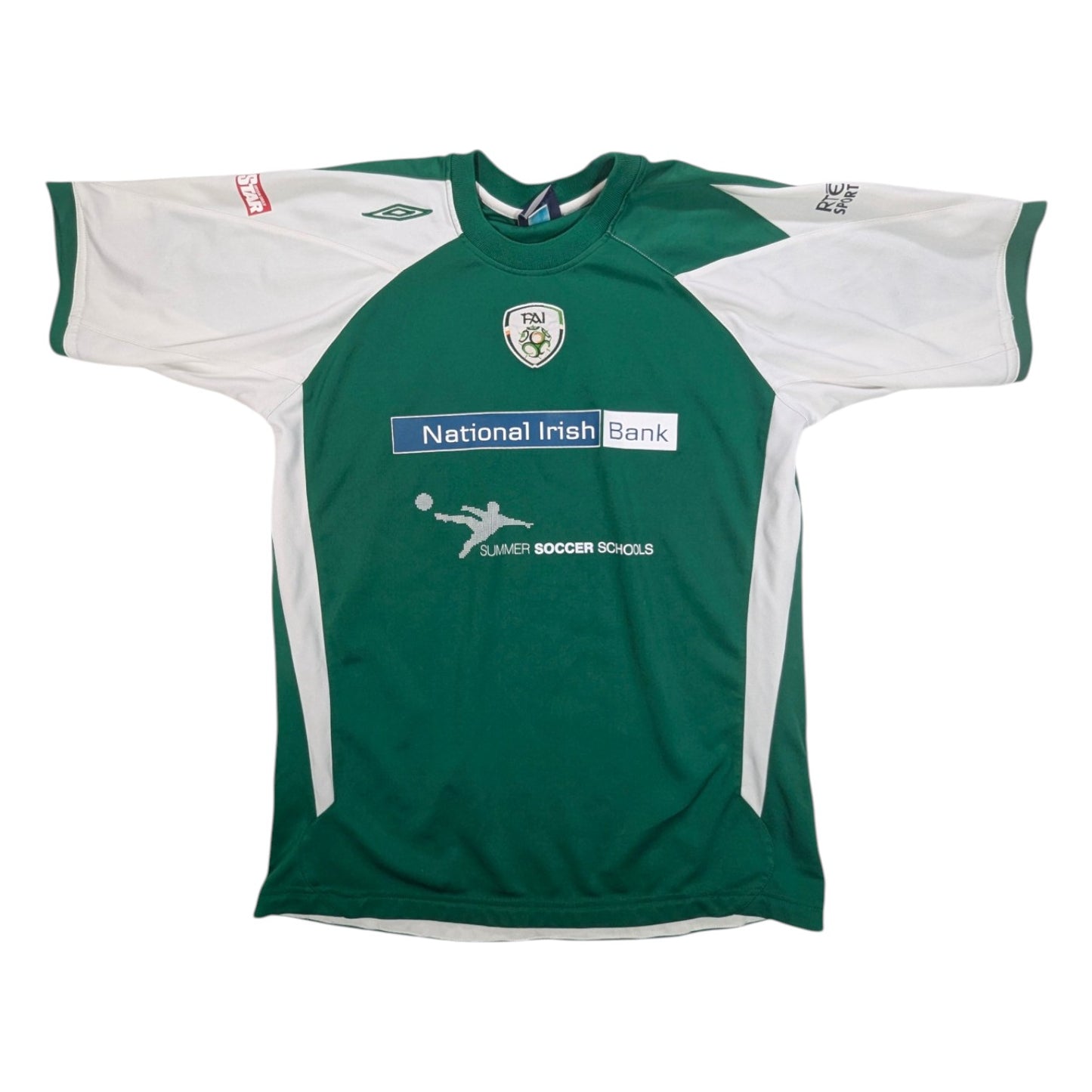 Republic of Ireland Umbro Football Jersey 2010s (M) [Good]