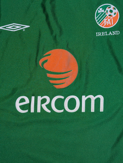 Republic of Ireland Umbro Home Football Jersey 2001 (L) [Very Good]