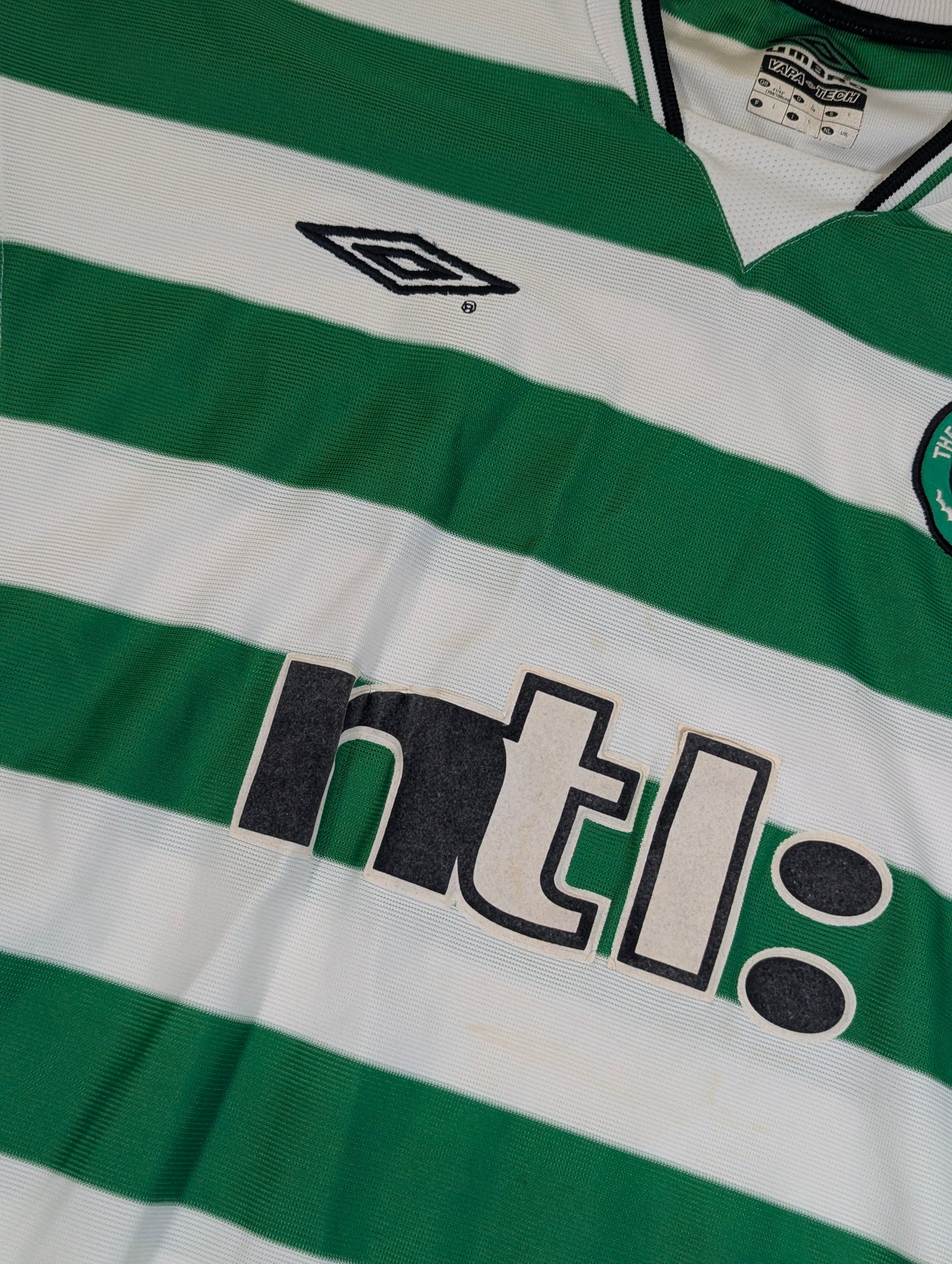 Celtic Umbro Home Football Jersey 2001 (L) [Average]