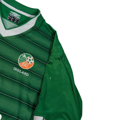 Republic of Ireland Umbro Home Football Jersey 2003 (XL) [Fair]