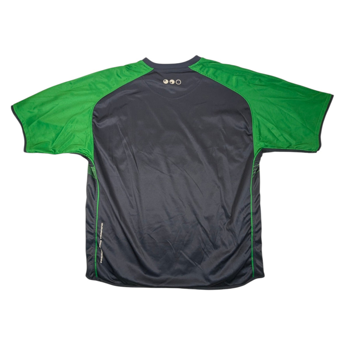Republic of Ireland Umbro Football Jersey 2003 (2XL) [Very Good]