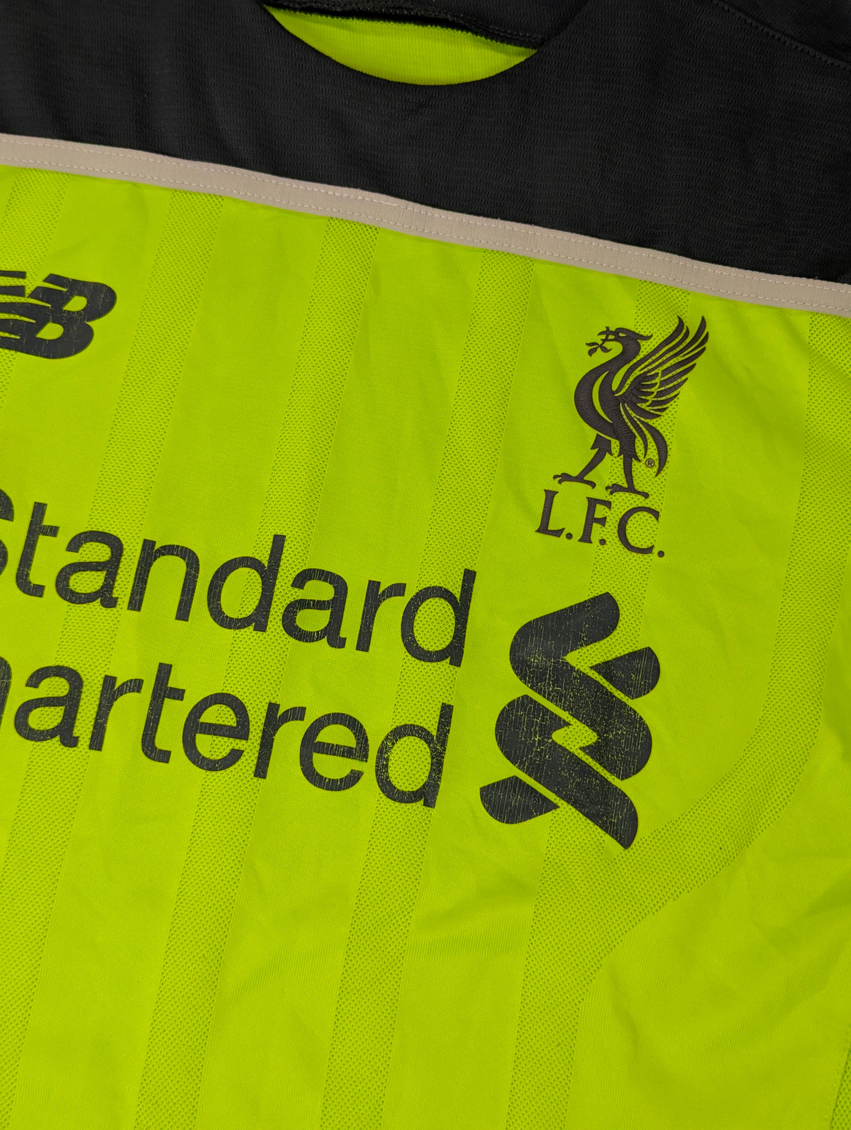 Liverpool New Balance Third Football Jersey 2017 (L) [Average]