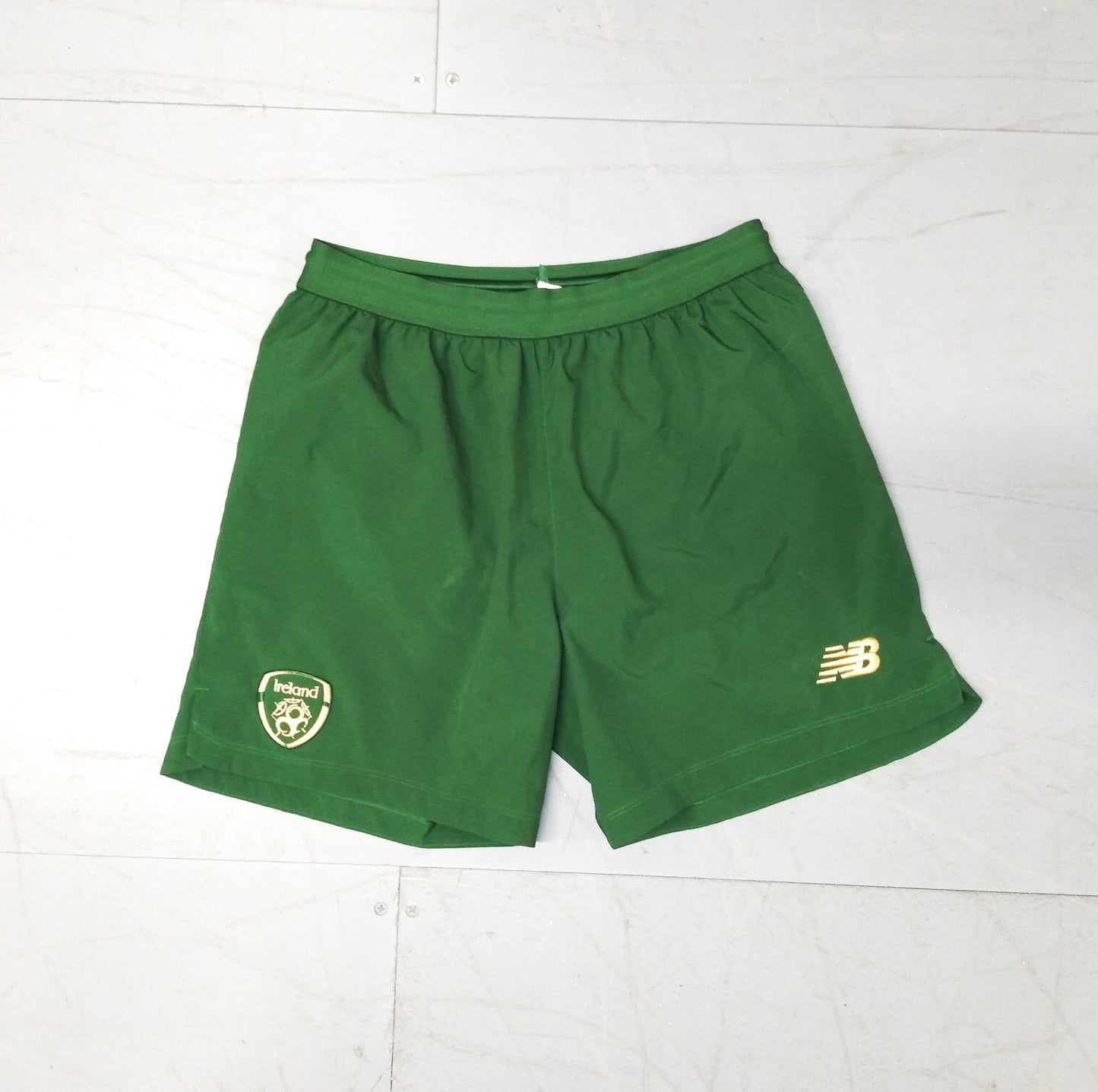 Republic of Ireland Football    Home  Shorts  2019 / 20  New Balance     Unisex Adults       3 Three  Republic of ireland Eire Irish Vintage retro world cup european championshop COYBIG COYGIG   SHIRTS V SKINS   