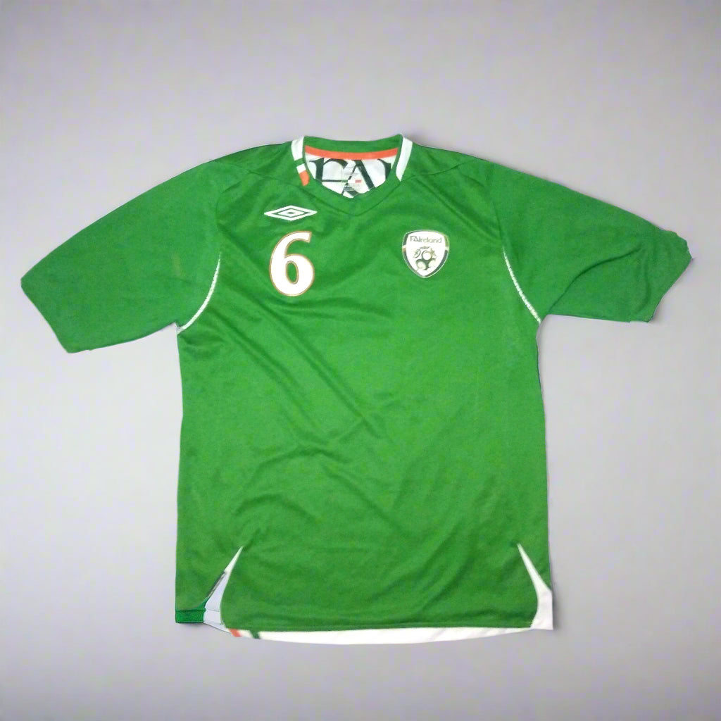 Republic of Ireland Football  Short Sleeve  Home  Jersey  2006 / 07  Umbro  Player Issue   Unisex Adults     #6  Sponsorless  Republic of ireland Eire Irish Vintage retro world cup european championshop COYBIG COYGIG   SHIRTS V SKINS   