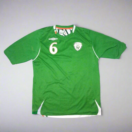 Republic of Ireland Football  Short Sleeve  Home  Jersey  2006 / 07  Umbro  Player Issue   Unisex Adults     #6  Sponsorless  Republic of ireland Eire Irish Vintage retro world cup european championshop COYBIG COYGIG   SHIRTS V SKINS   