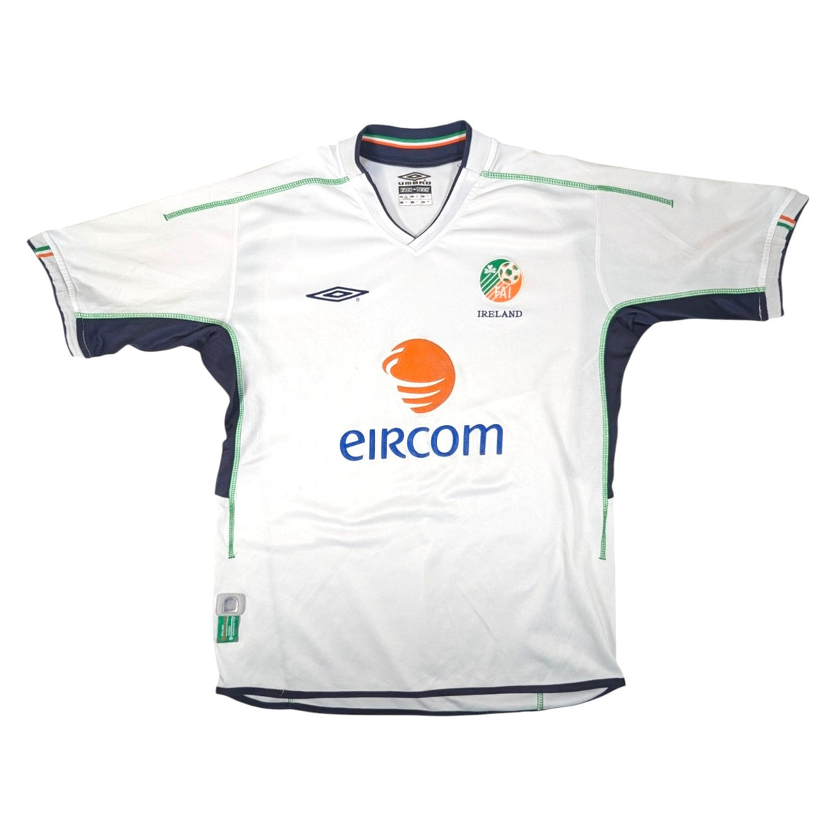 Republic of Ireland Umbro Away Football Jersey 2002 (M) [Fair]
