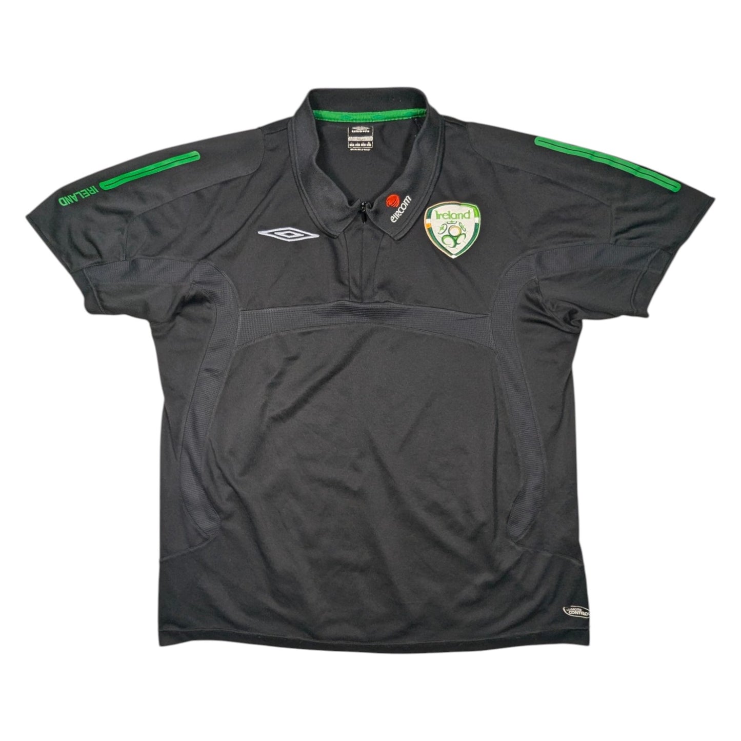 Republic of Ireland Umbro Football Polo Shirt 2000s (L)