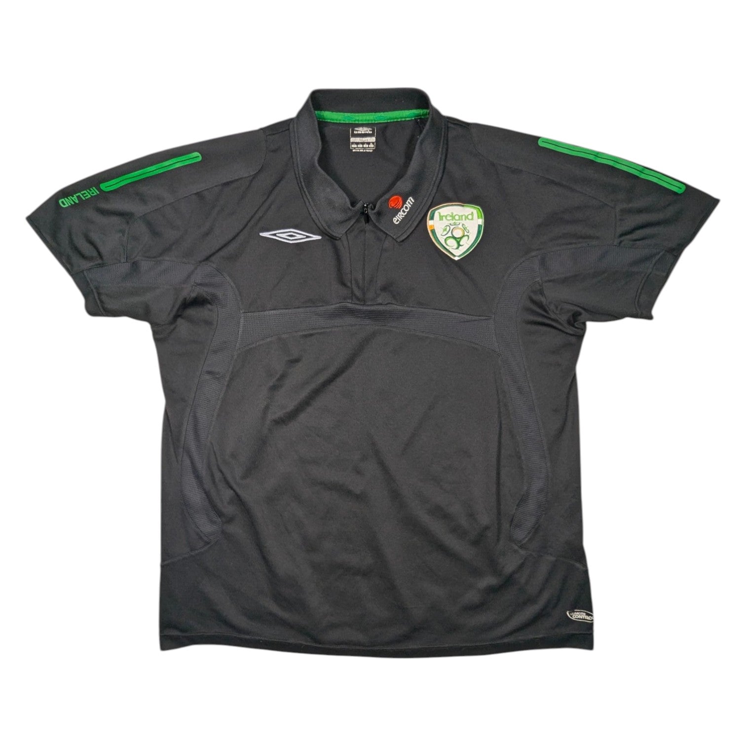 Republic of Ireland Umbro Football Polo Shirt 2000s (L)