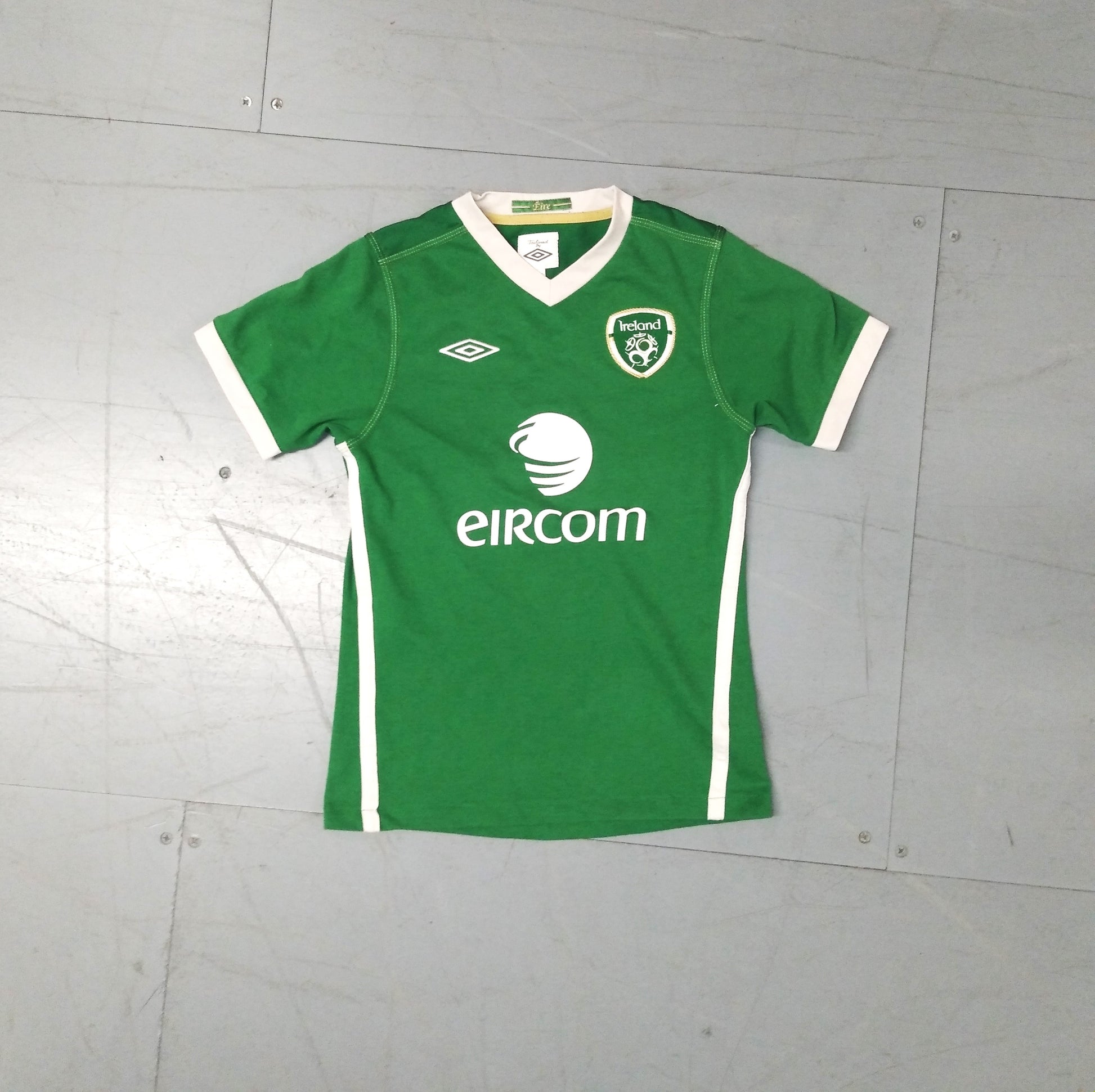 Vintage jersey shirt  Football Soccer Rugby GAA ireland eire fai eircome umbro 2010 2011