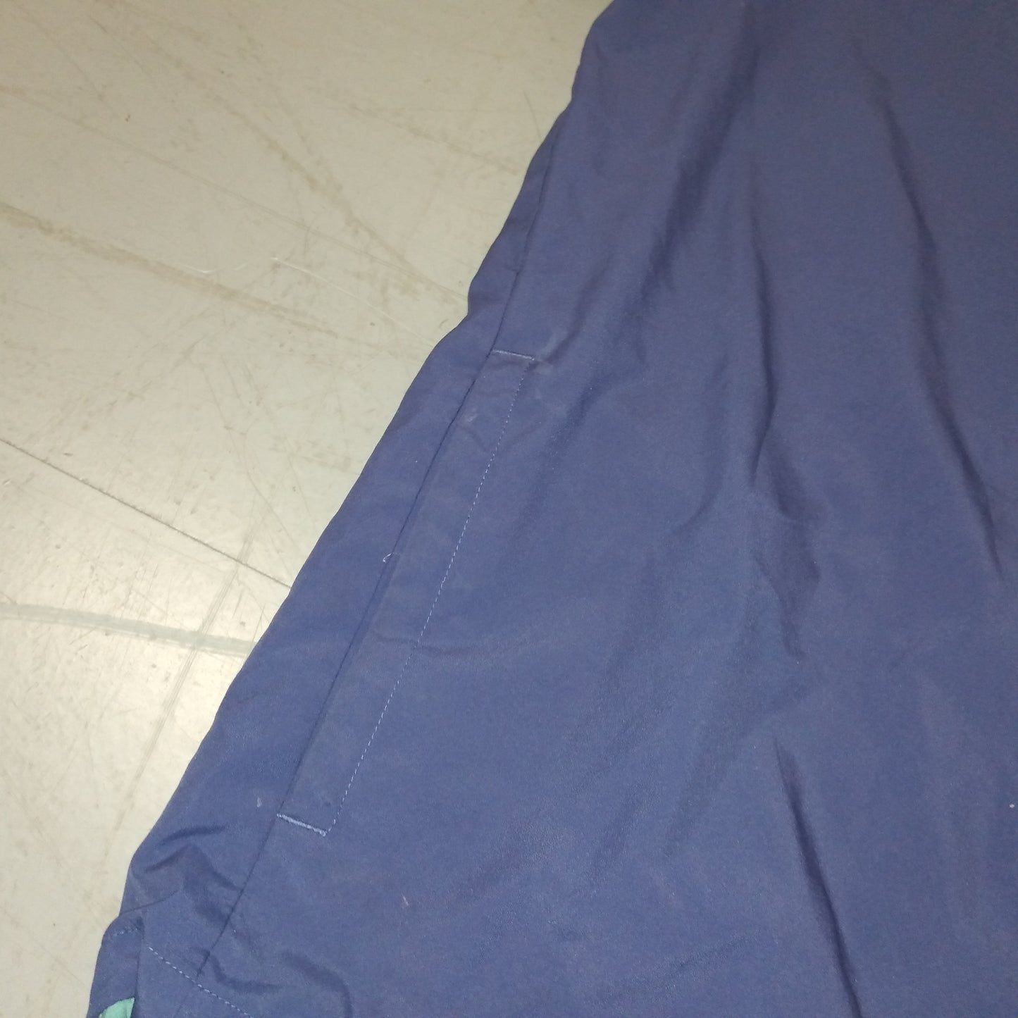 St Patricks Athletic 2017 / 18 Football Jacket Umbro (M)   [Very Good]