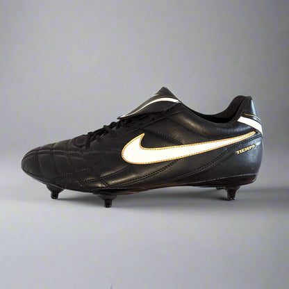 Tiempo  Natural III SG Footwear  Training  Football Boots  2010  Nike        366178-018 SVS2127  