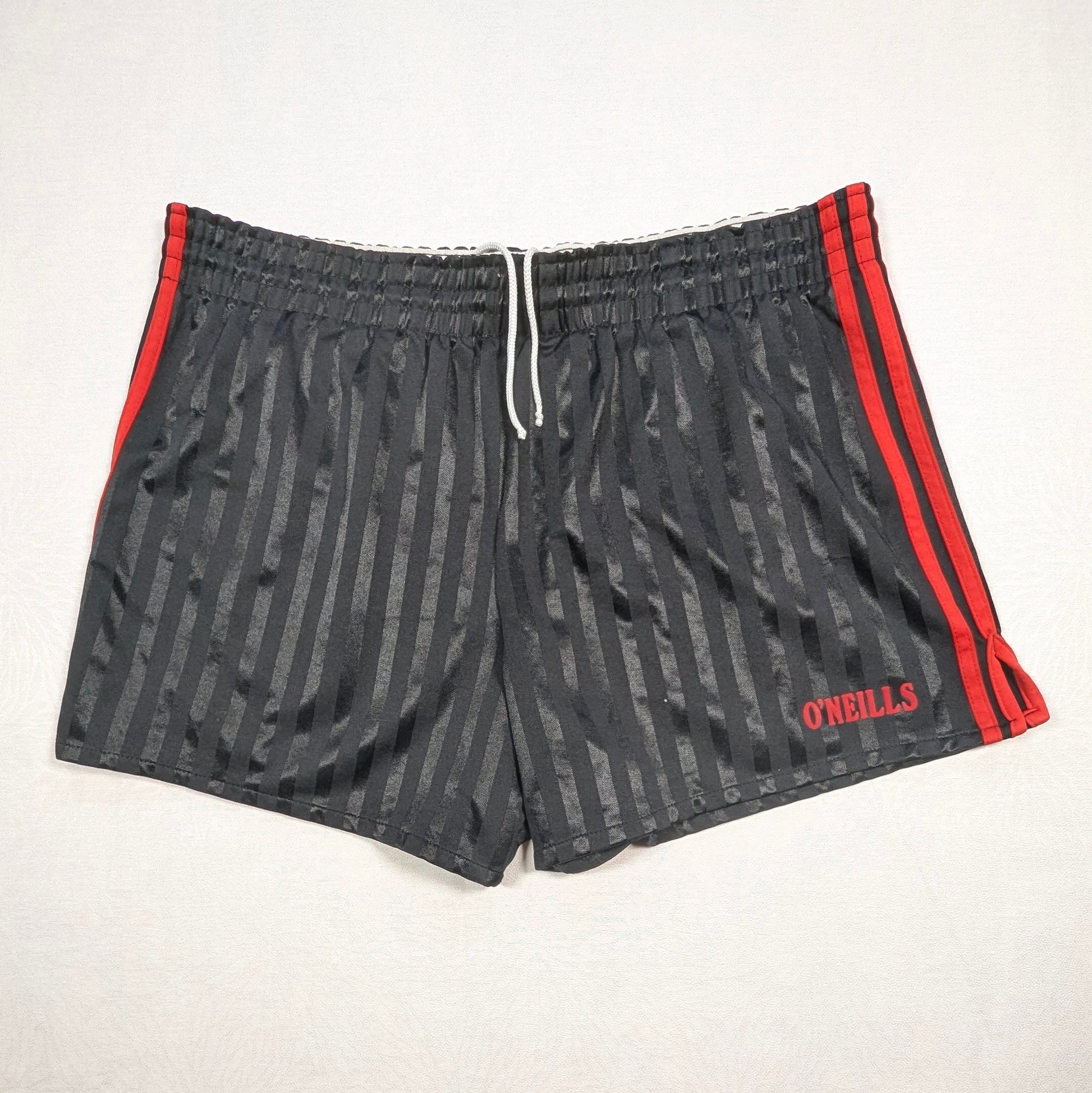 black shorts 2000s  o'neills   svs3663