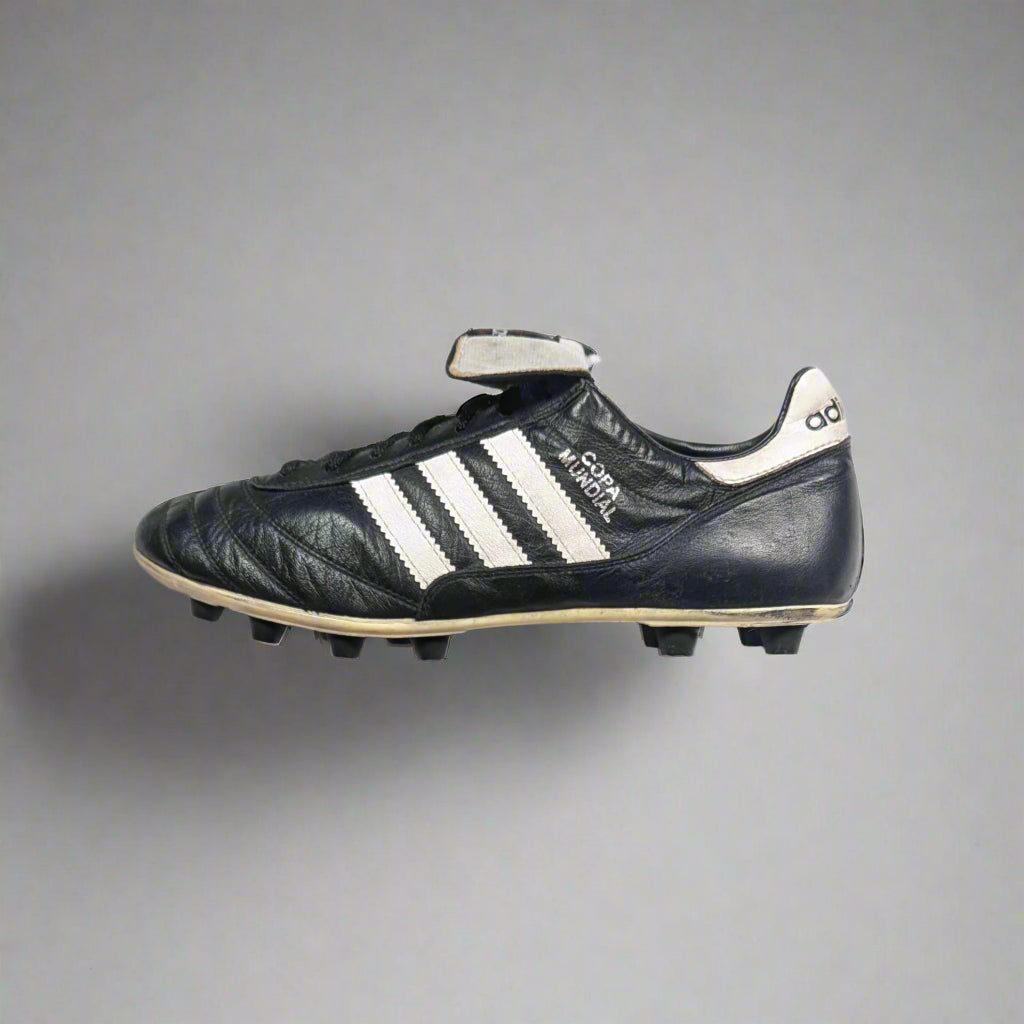 copa mundial football boots 2000s  adidas  n/a svs2990