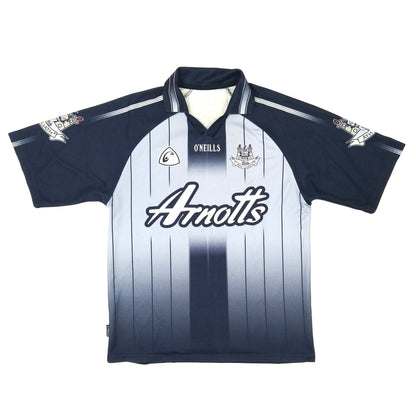 Dublin GAA  Home  Jersey  2004 / 05  O'Neills        N/A SVS2114  dublin jersey 2004 arnotts o'neills   svs4235