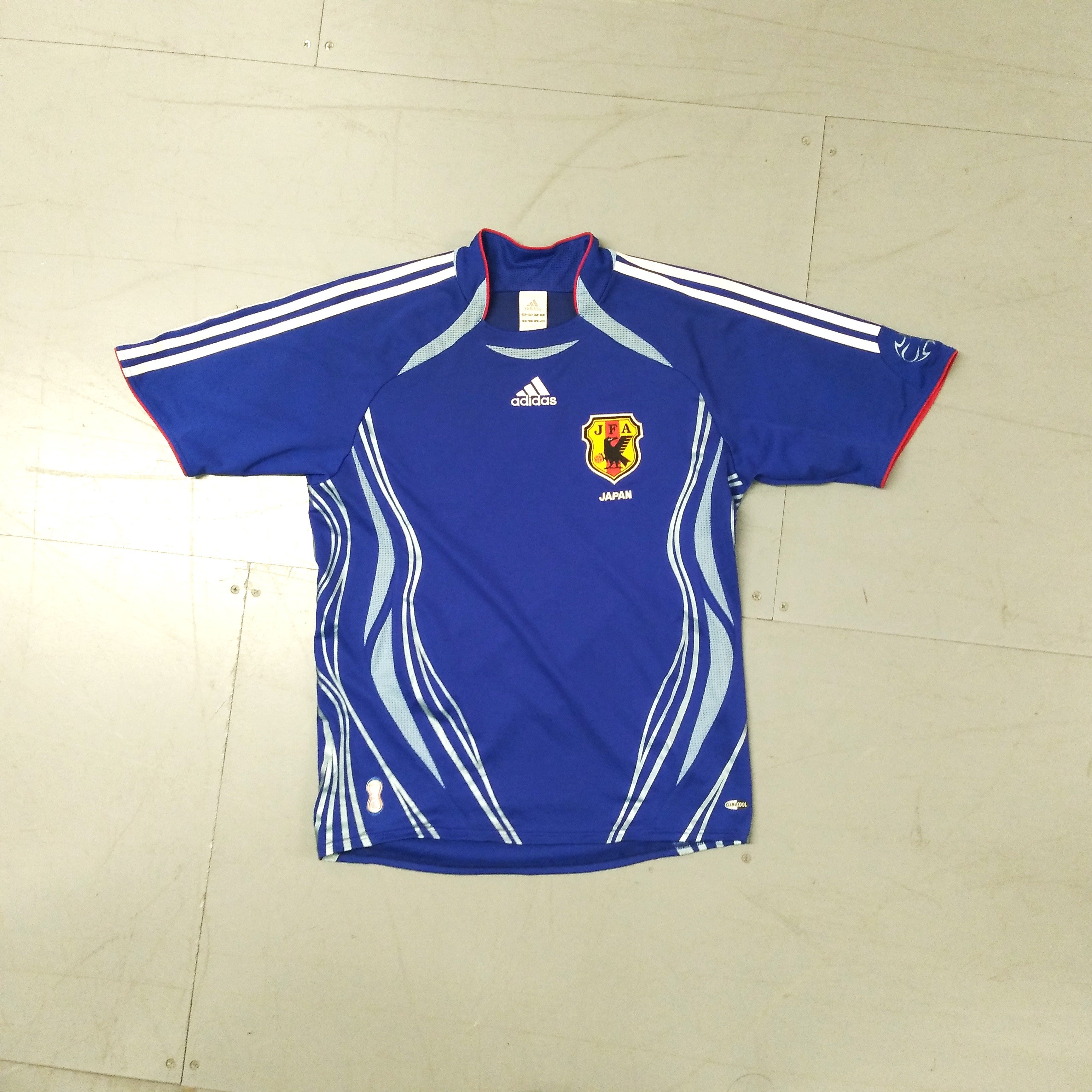 Japan 2005 / 06 Football Jersey adidas (S) [Excellent] – SHIRTS V