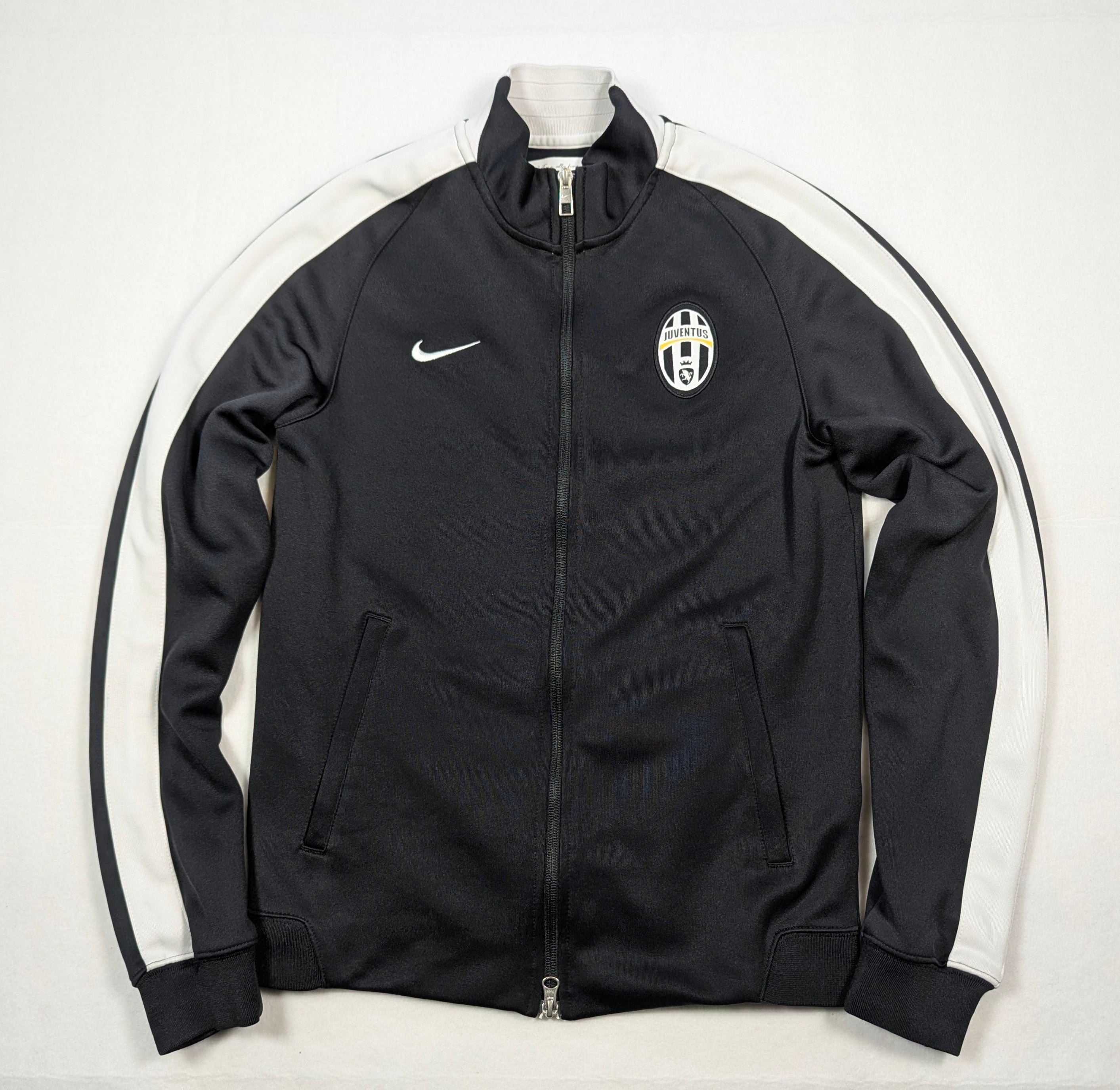 Juventus Football Jacket by Nike from 2014 – Buy now at SHIRTS V SKINS