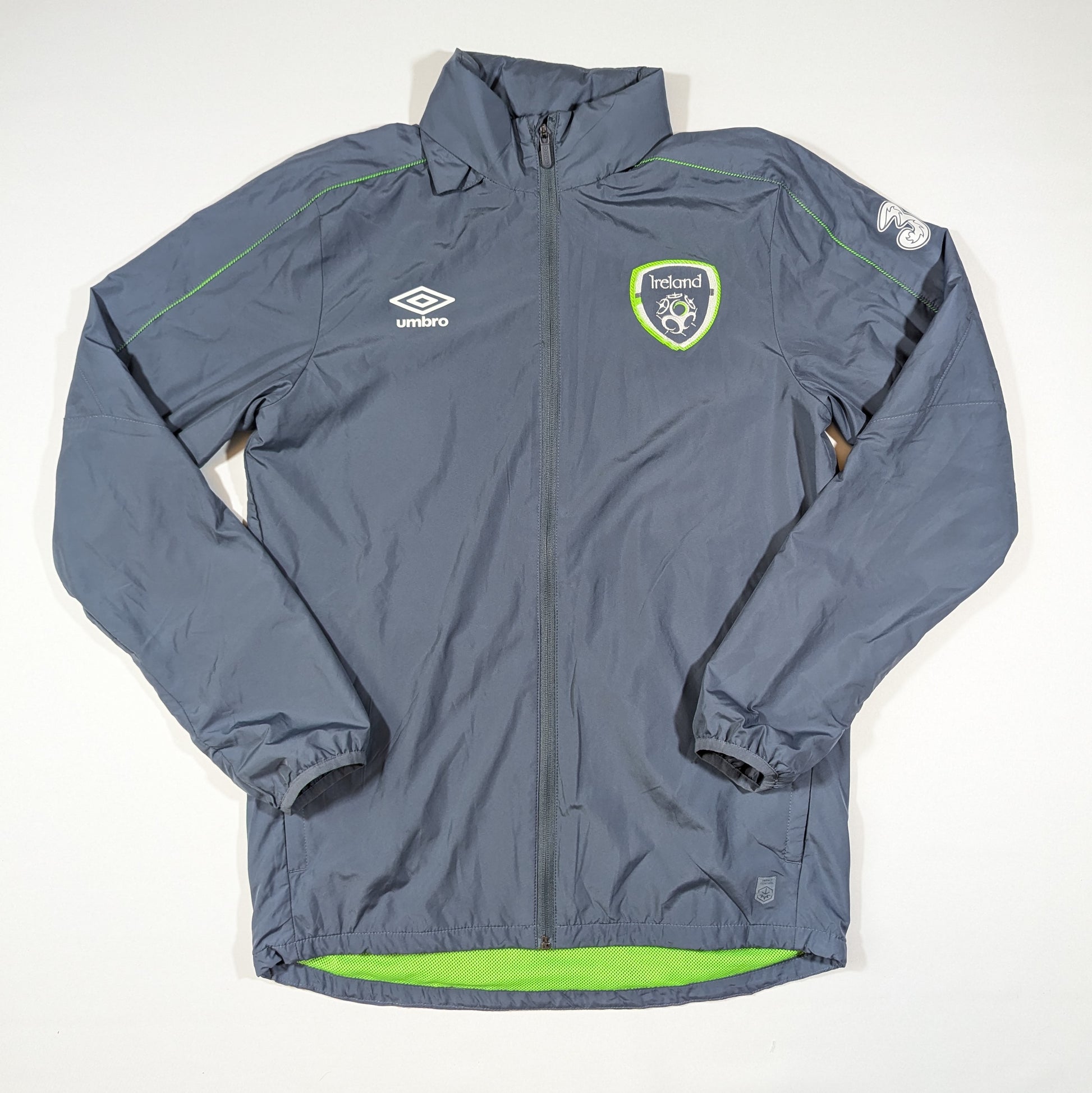 republic of ireland jacket 2015 three umbro  n/a svs2906