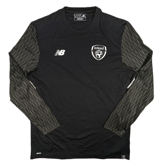 republic of ireland jersey 2017 sponsorless new balance   svs4047