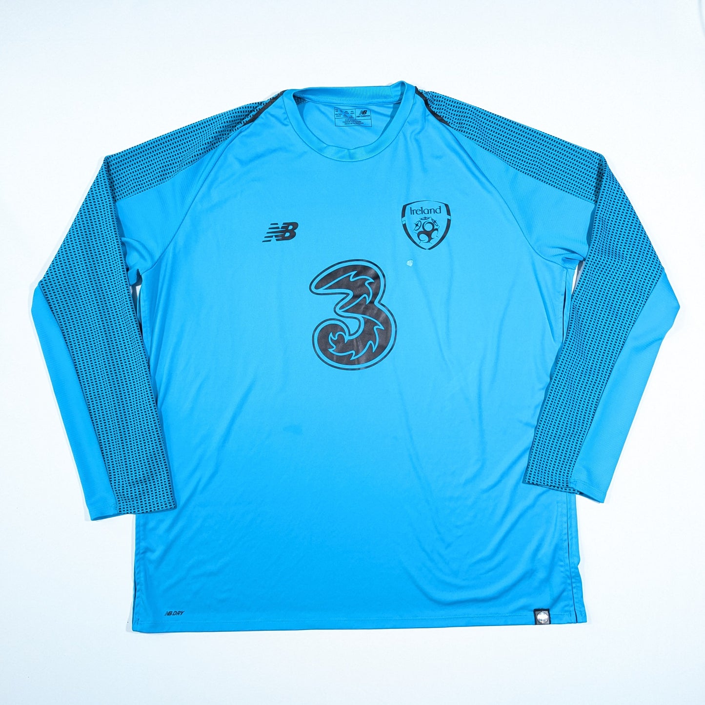 republic of ireland jersey 2018 three new balance  n/a svs2658