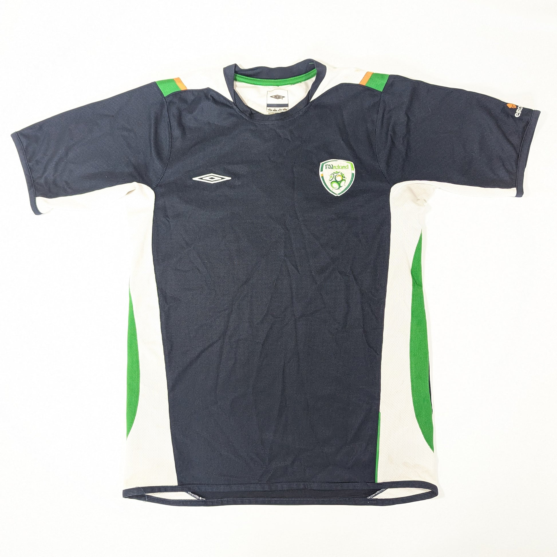 repupblic of ireland jersey 2004 sponsorless umbro  n/a svs2489