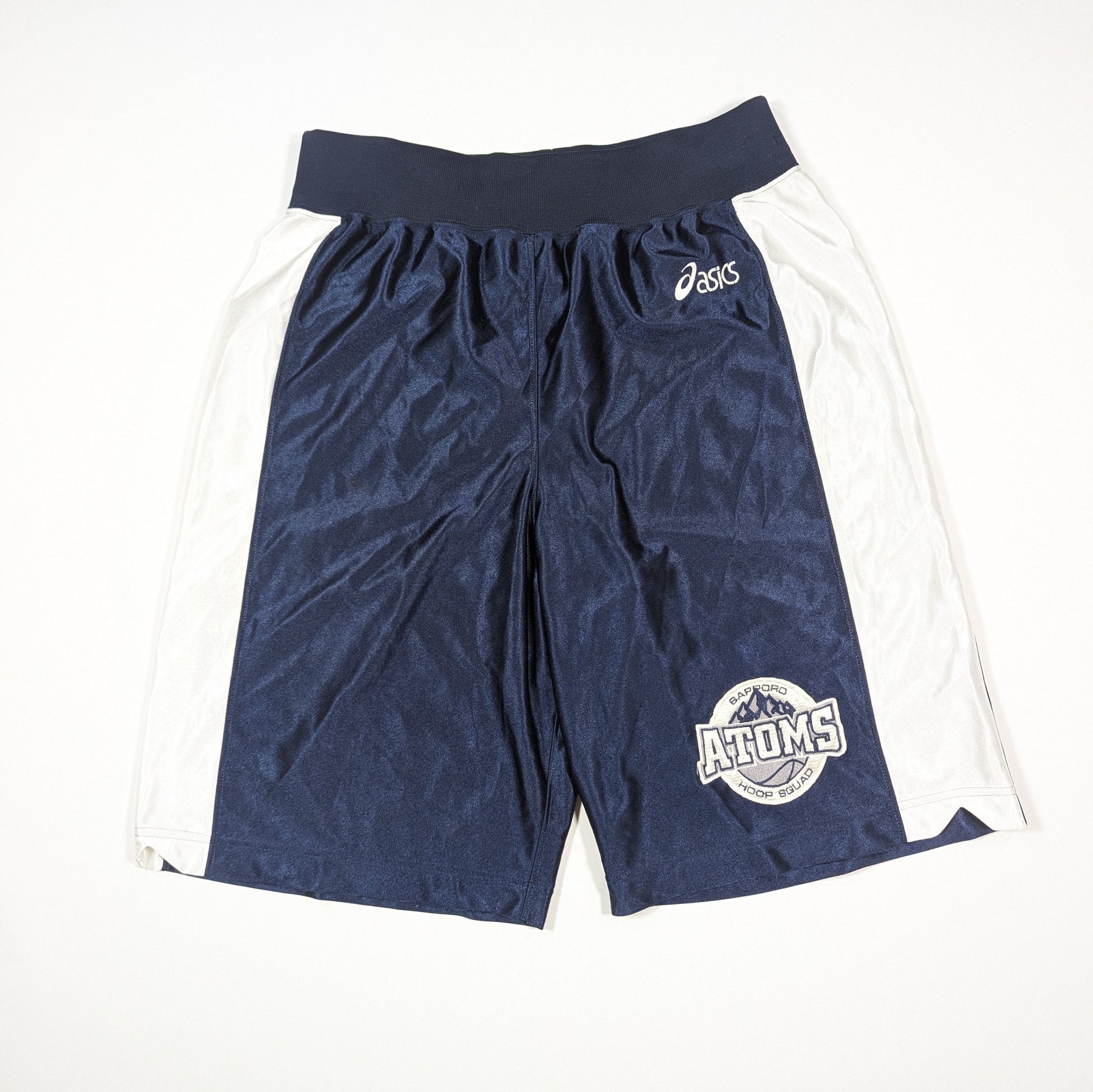 sapporo atoms shorts 2000s  asics   svs3237