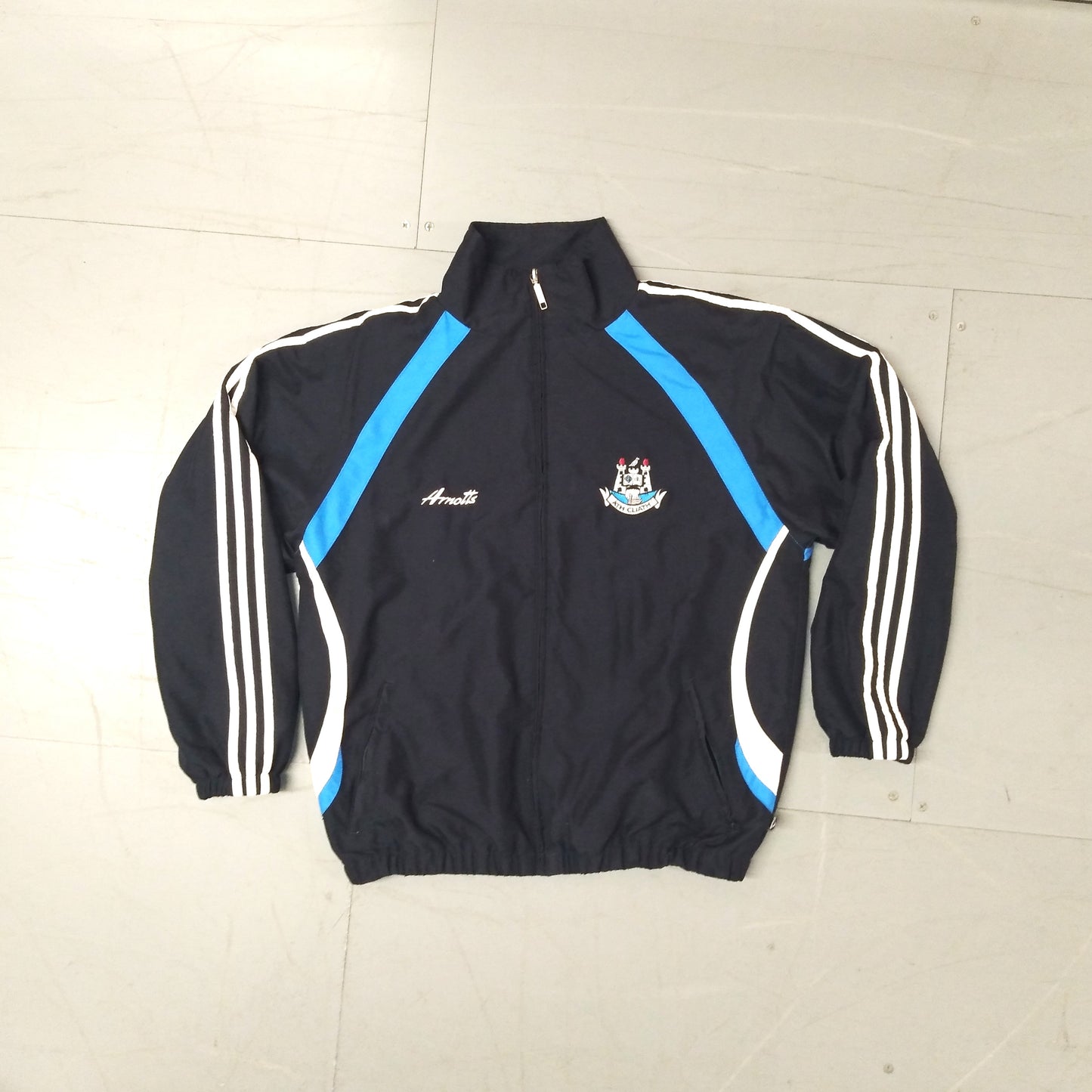 County Dublin    Unisex Adults  Long Sleeve  GAA  Training  2008 / 09       arnotts gaelic football retro