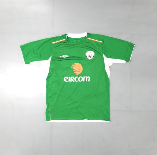 Republic of Ireland Football  Short Sleeve  Home  Jersey  2004 / 05  Umbro     Unisex Adults       Eircom  Eire Irish FAI rave  SHIRTS V SKINS   