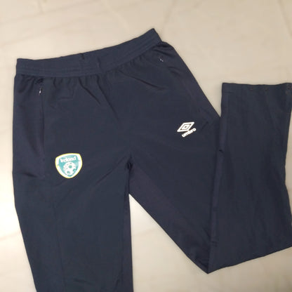 Republic of Ireland 2021 / 22 Football Bottoms Umbro (L)   [Excellent]