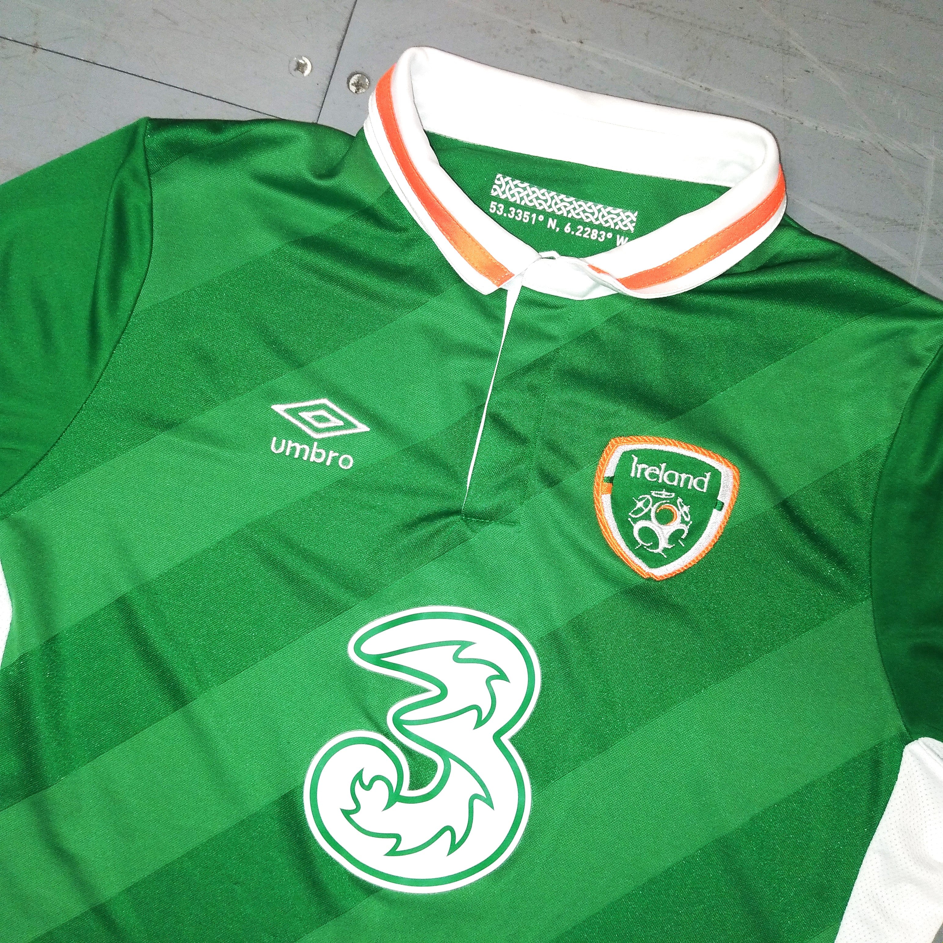 ウェア UMBRO 17-3 FOOTBALL JERSEY GREEN Men's Checkered Jersey