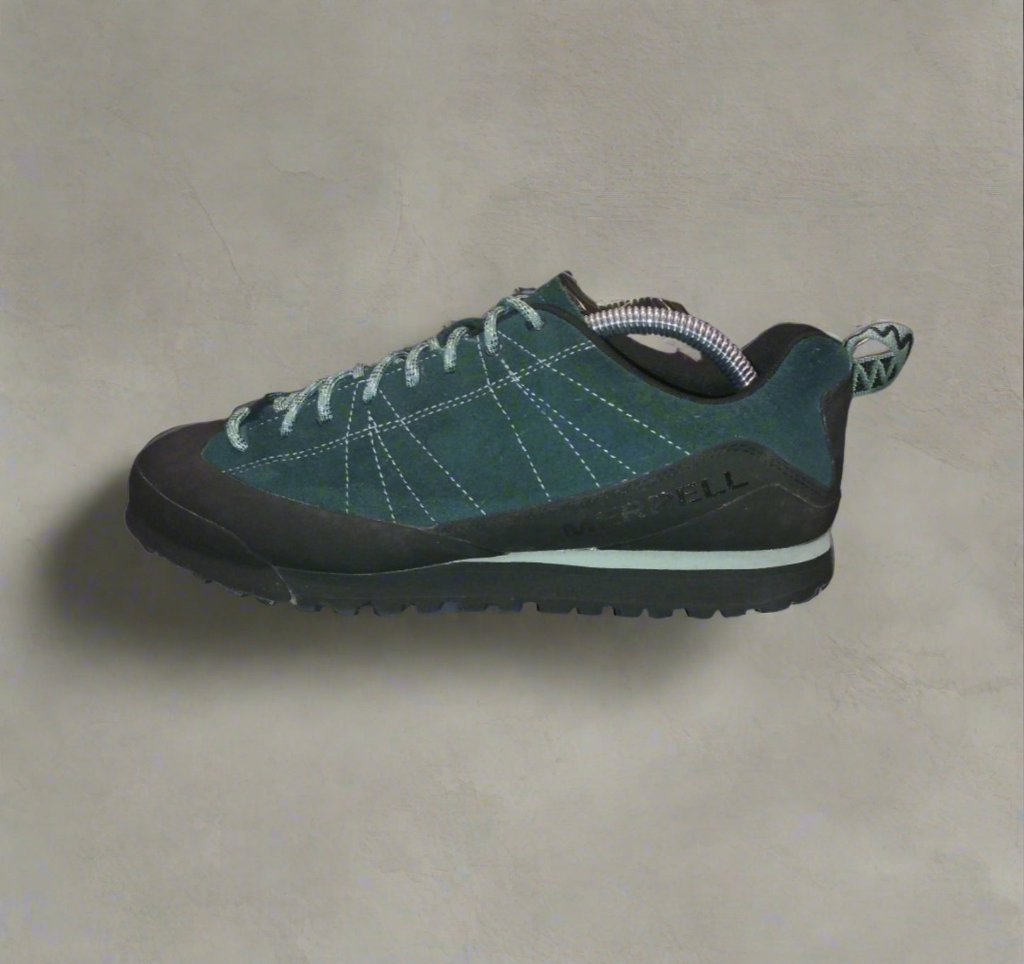 Merrell Catalyst Suede Outdoor    Casual  Shoes  2020s  Merrell     Unisex Adults         SHIRTS V SKINS   